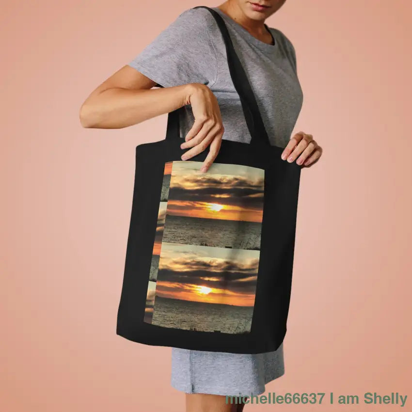 Iloveshelly- Mother Nature’s Greatest Canvas 30% Off Code: Iloveshelly One Size / Black Bags